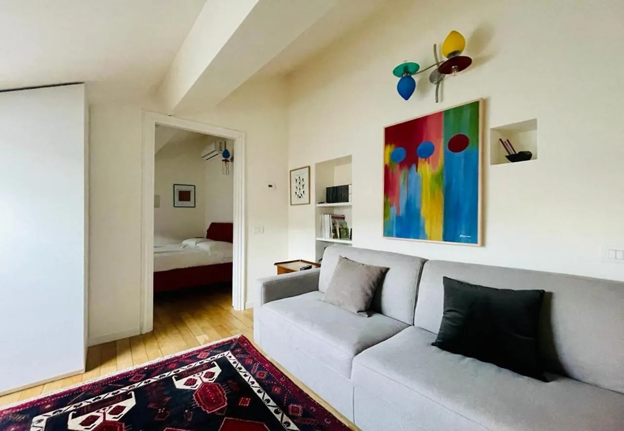 Apartment Appartamento Rossini By Holiday Solutions Como Italy