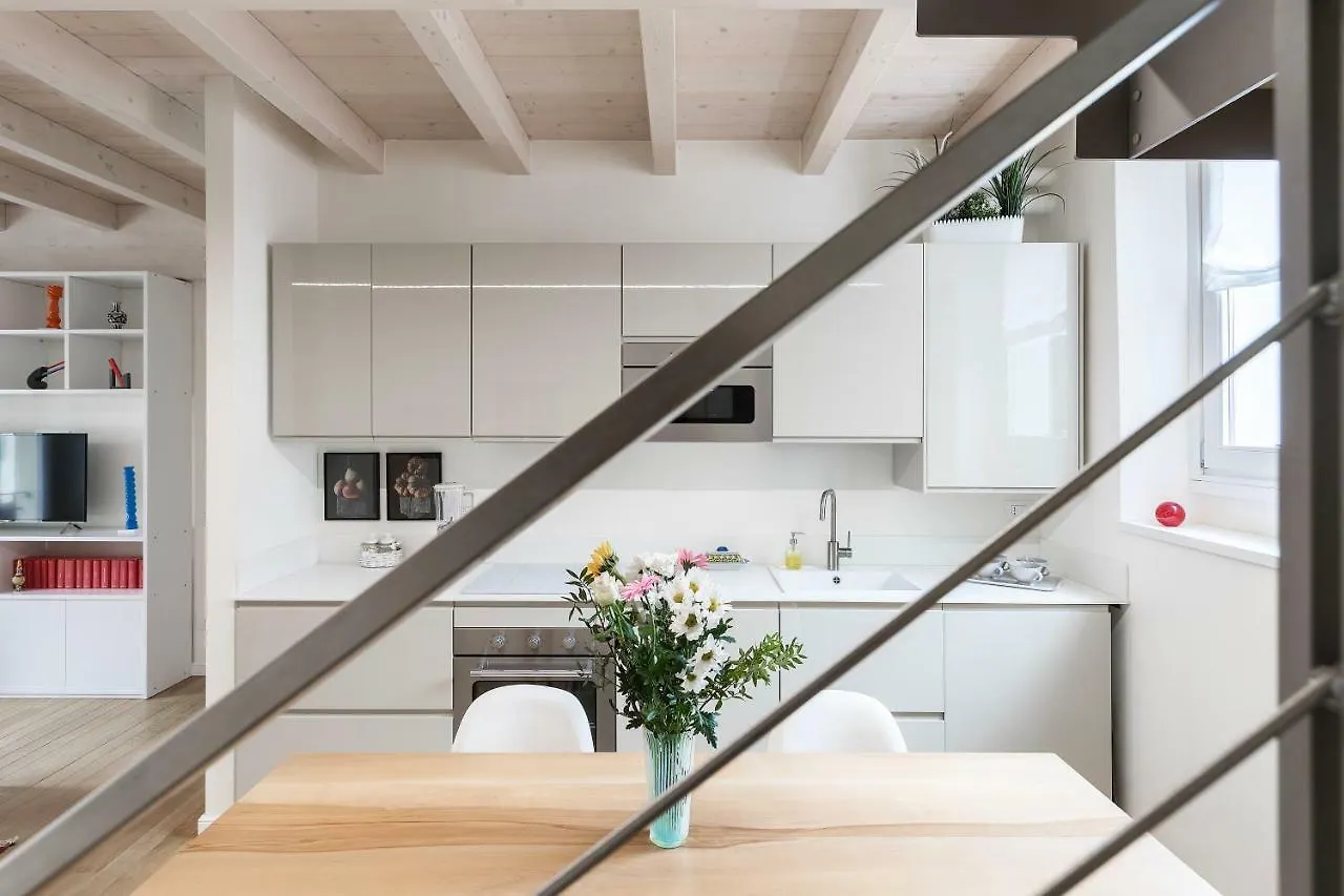 Apartment Appartamento Rossini By Holiday Solutions Como Italy